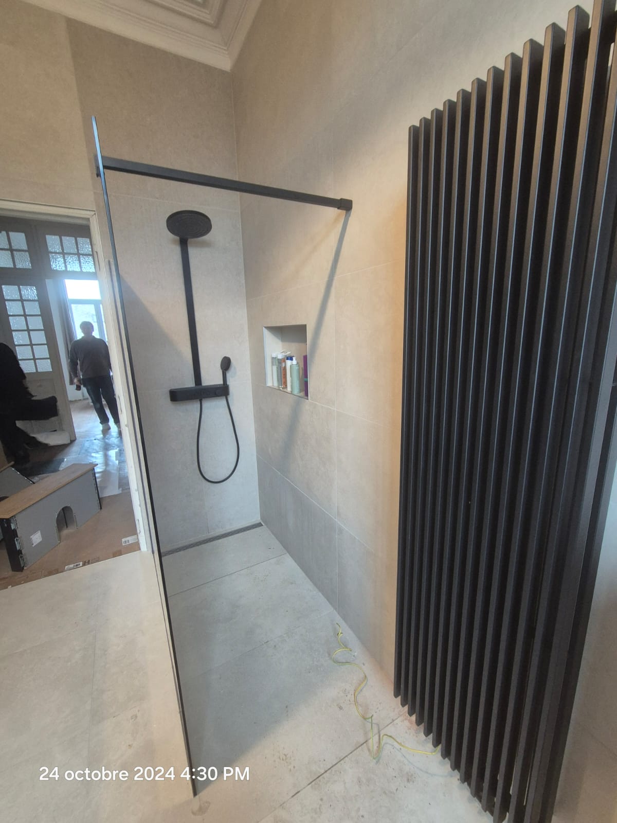 Douche italienne et radiateur design